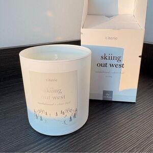 Literie 9 oz Skiing Out West Scented Candle - New With Box